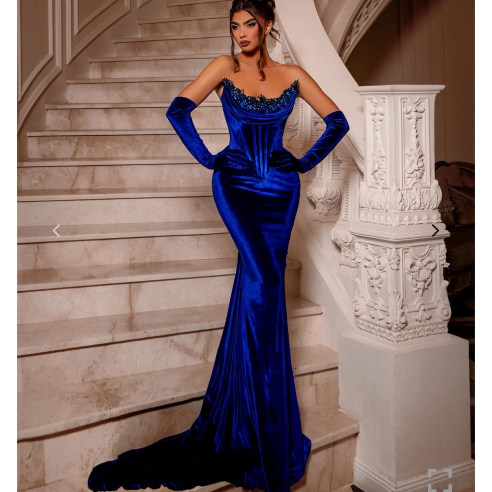 Sapphire crystal blue velvet corset evening prom gown size small